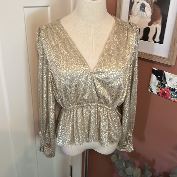 Ba&sh Caitlin gold metallic vneck peplum elastic cuff & waist 2 shirt/blouse - Picture 5 of 16